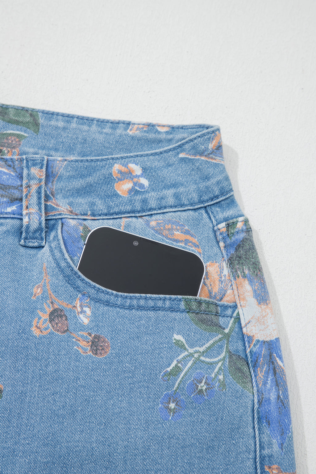 Sky Blue Retro Floral Print Frayed Hem Shift Jeans
